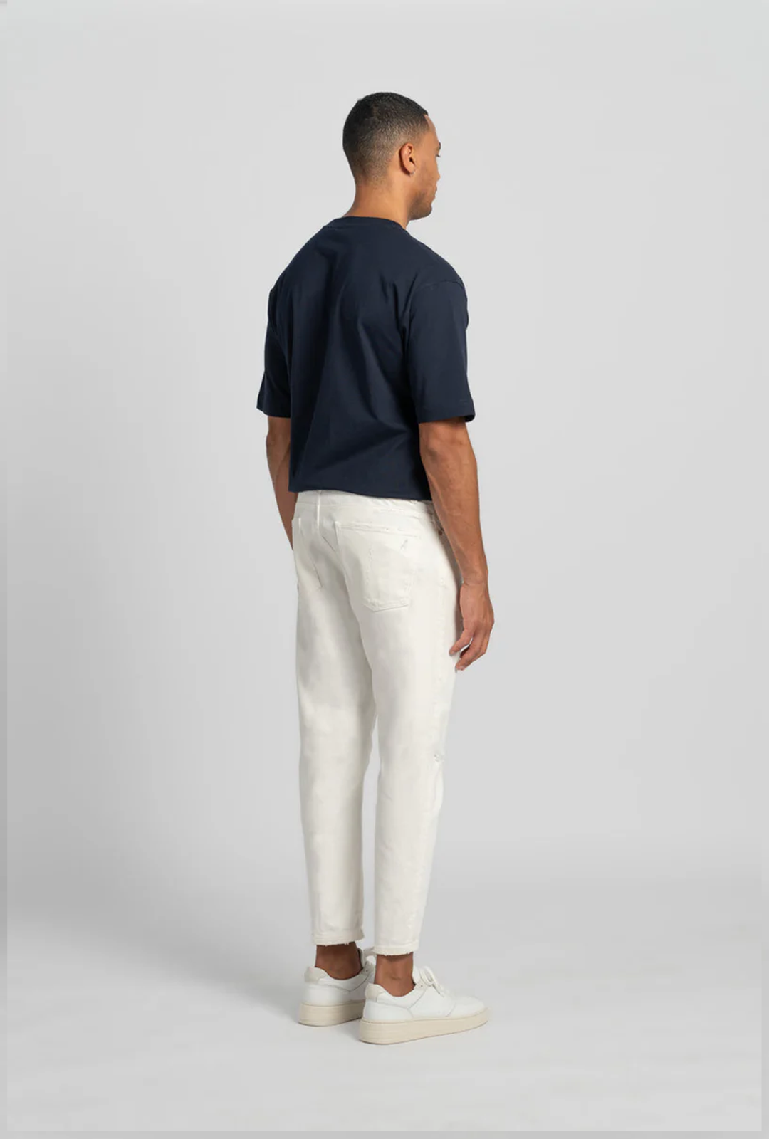 RELAXED CROPPED