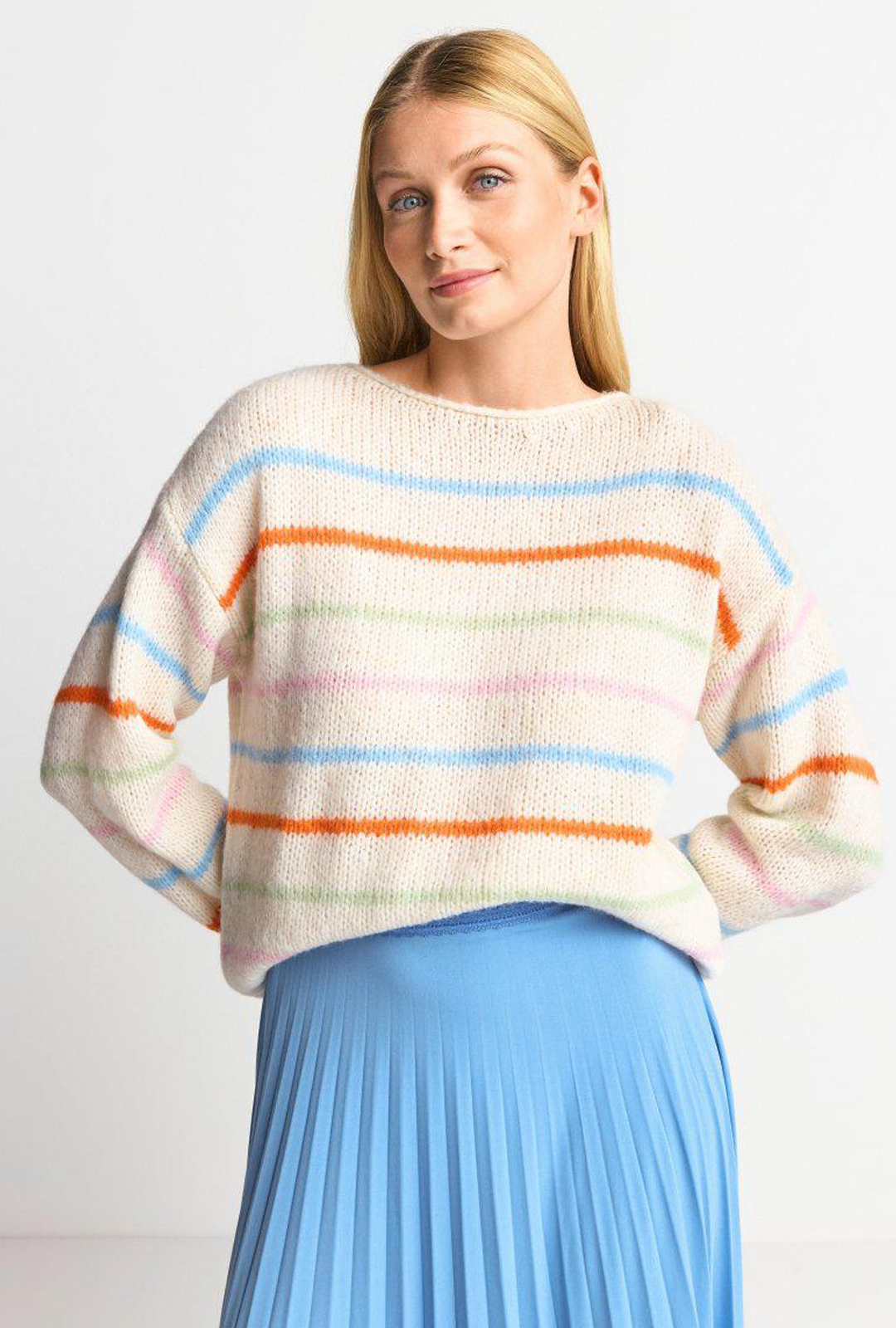 Cozy crew neck colourful stripes