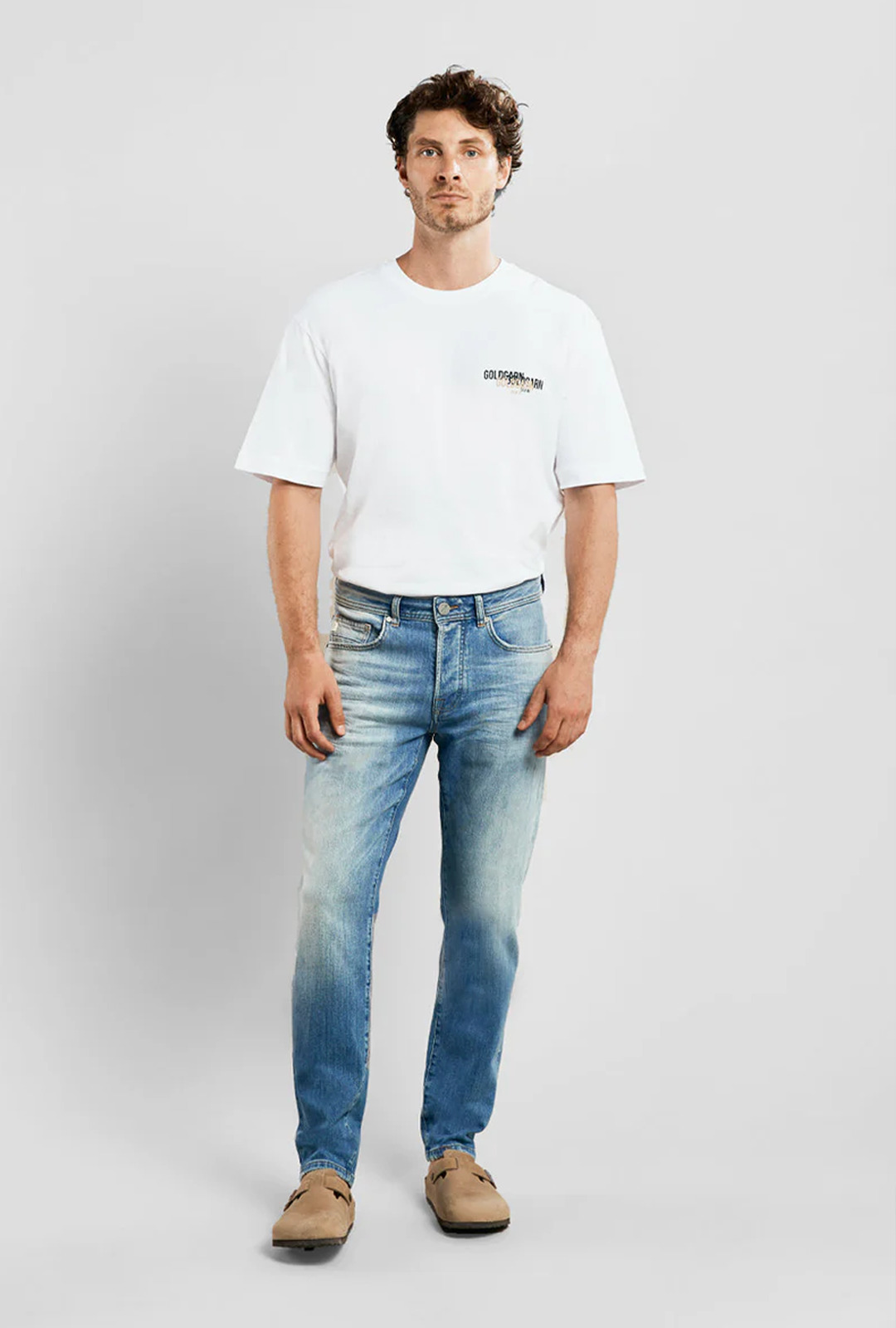 TAPERED FIT