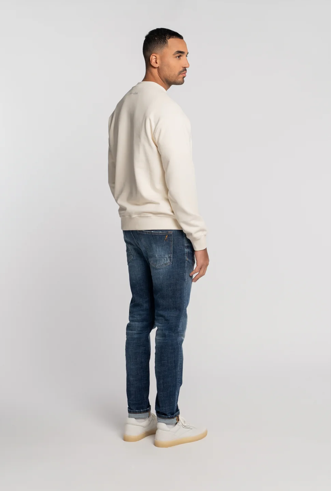TAPERED FIT