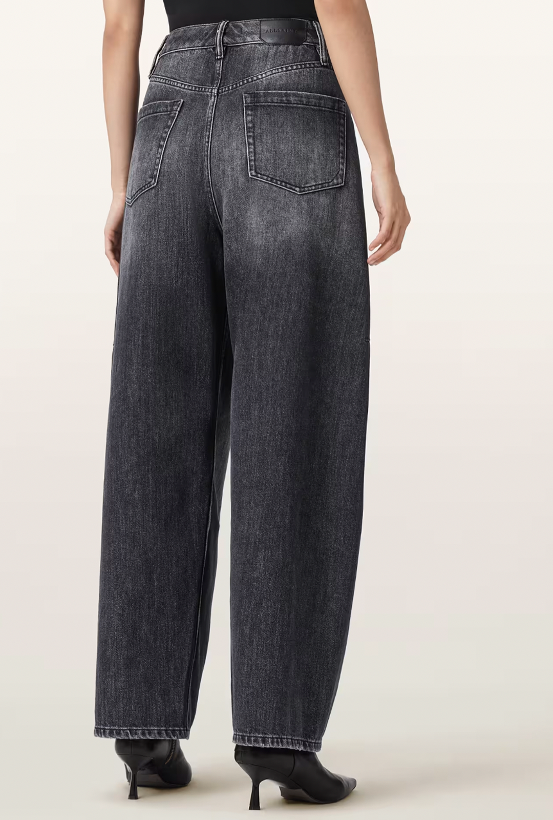 Carter Barrel Jeans Women